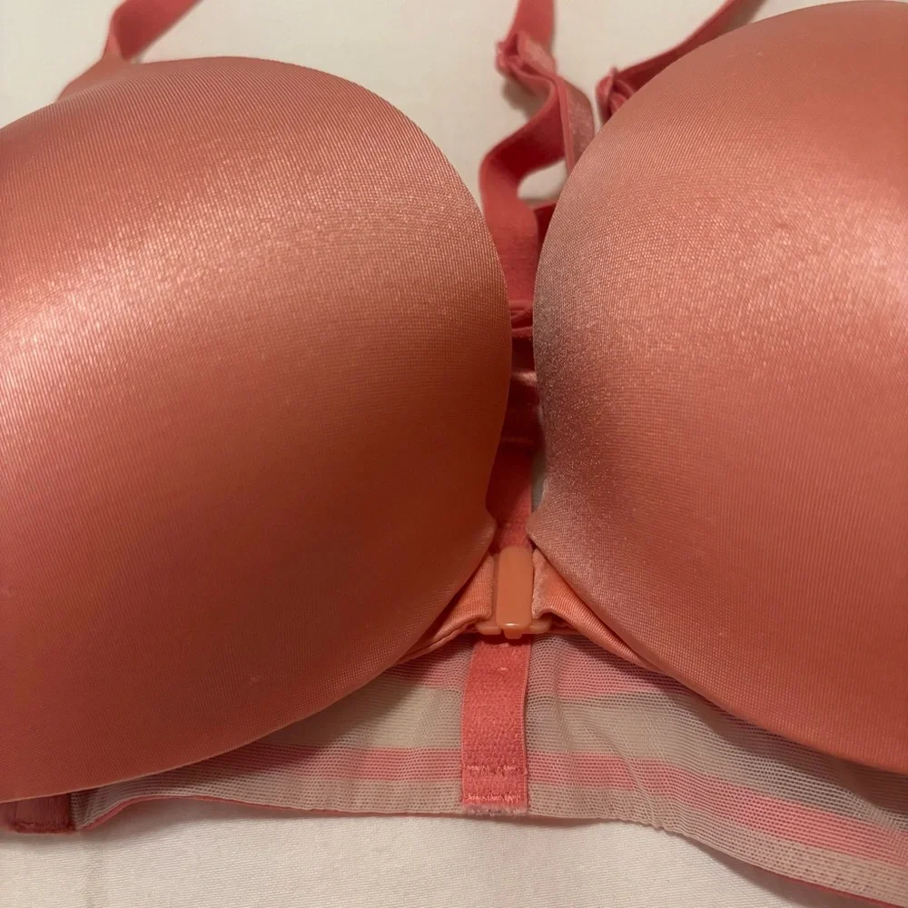 NWT Victoria's Secret Very Sexy Coral Pink Push Up Bra